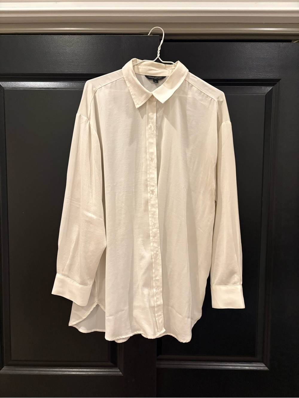 White Button-Up Shirt - women’s L